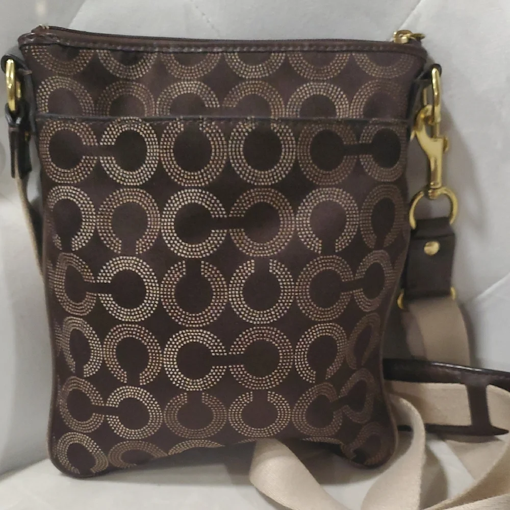 Coach Madison Chocolate Brown Signature Messenger Crossbody Bag - Picture 3 of 10
